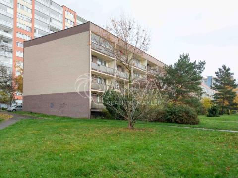 Prodej bytu 3+1, Praha, Poznaňská, 64 m2