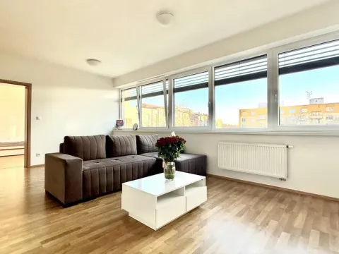 Pronájem bytu 3+kk, Pardubice - Zelené Předměstí, Hronovická, 100 m2