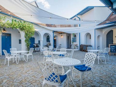 Pronájem restaurace, Dolní Dunajovice, Rudé armády, 500 m2