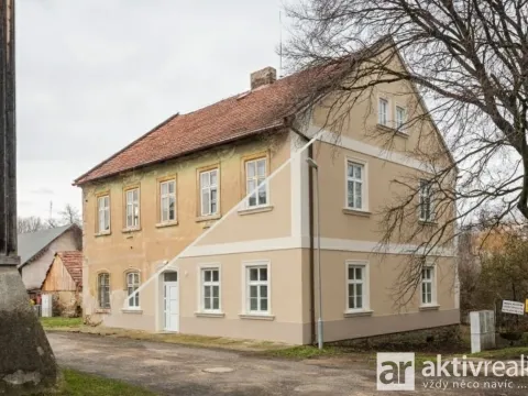 Prodej rodinného domu, Hostín u Vojkovic, 420 m2