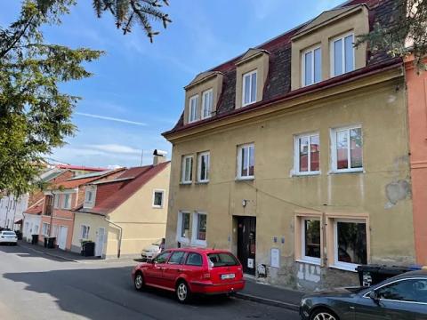 Pronájem bytu 1+kk, Teplice, Souběžná, 50 m2