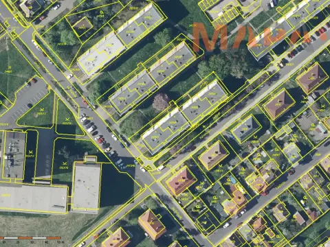 Prodej bytu 3+1, Chomutov, Komenského, 77 m2