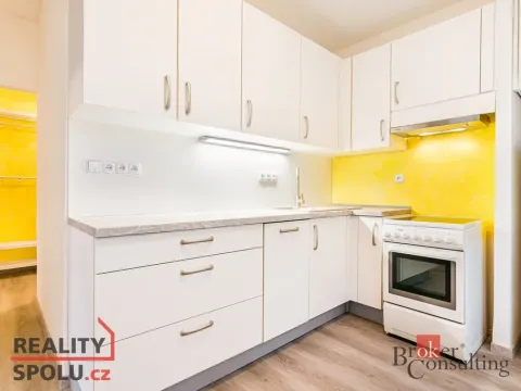 Pronájem bytu 2+1, Slavkov u Brna, Komenského náměstí, 53 m2