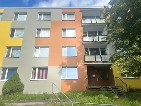 Prodej bytu 3+1, Kadaň, Husova, 66 m2