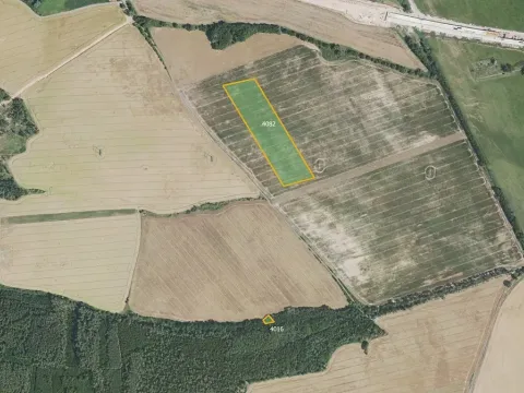 Prodej podílu pole, Nesuchyně, 8973 m2