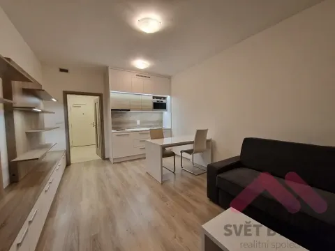 Pronájem bytu 1+kk, Praha - Vršovice, Novgorodská, 31 m2