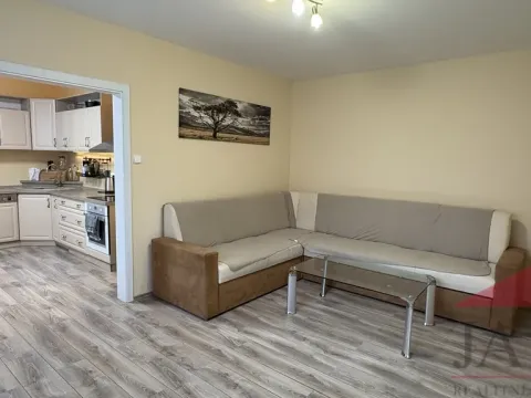 Prodej bytu 3+1, Miloňovice, 76 m2