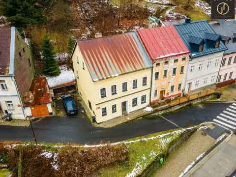 Prodej rodinného domu, Jáchymov, náměstí Republiky, 249 m2