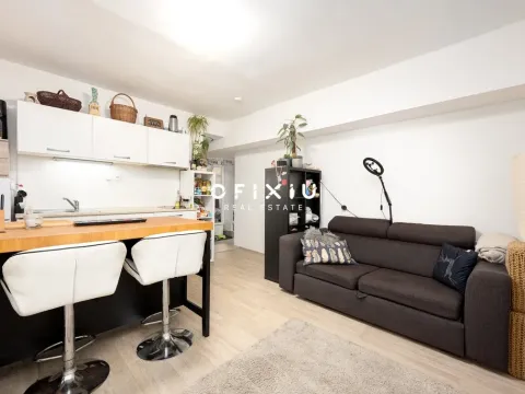 Pronájem bytu 2+kk, Brno, Hostislavova, 43 m2