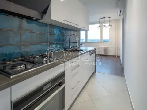 Pronájem bytu 3+1, Neratovice, 28. října, 70 m2