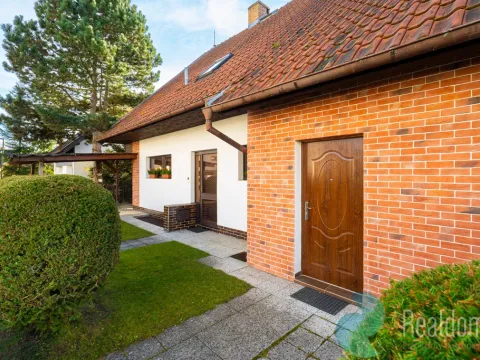 Prodej rodinného domu, Litvínovice, 235 m2