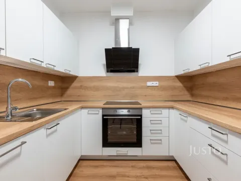 Pronájem bytu 2+kk, Staré Město, Hradišťská, 57 m2