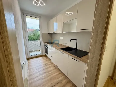 Prodej bytu 2+1, Slavče, 54 m2