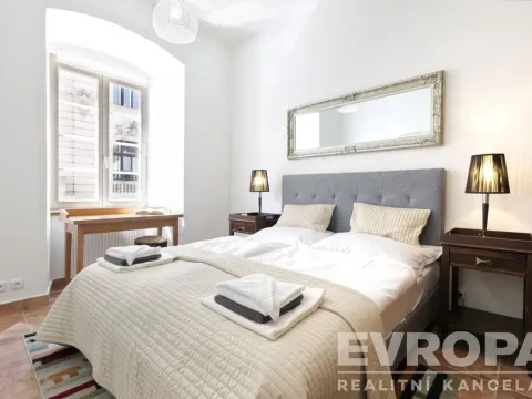 Pronájem bytu 3+1, Plzeň - Vnitřní Město, Bezručova, 95 m2