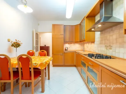 Pronájem bytu 2+1, Praha - Michle, Na záhonech, 60 m2