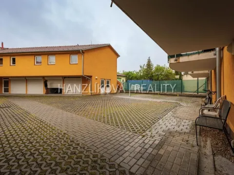 Pronájem - jiné, České Budějovice - České Budějovice 3, J. Š. Baara, 13 m2