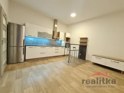 Pronájem bytu 2+kk, Opava - Předměstí, Nákladní, 50 m2