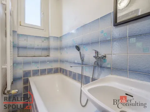 Pronájem bytu 2+1, Karlovy Vary - Rybáře, Lad. Koubka, 54 m2