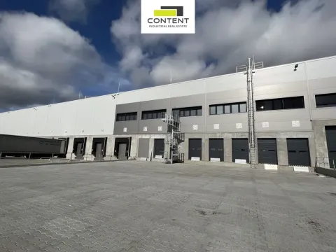 Pronájem skladu, Kozomín, 7600 m2