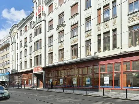 Pronájem kanceláře, Praha - Nové Město, Spálená, 1951 m2