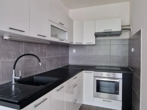 Pronájem bytu 2+kk, Litoměřice - Pokratice, Kubínova, 40 m2