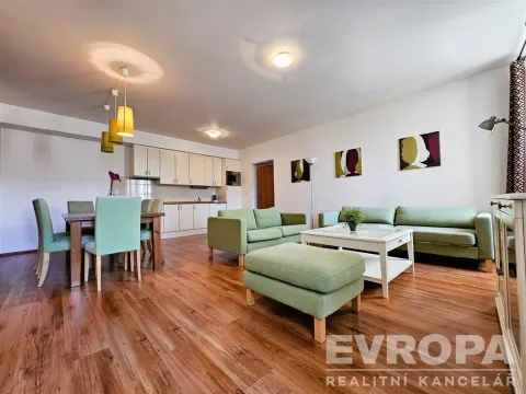 Pronájem bytu 2+kk, Vrchlabí, Zámek, 70 m2