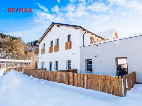 Prodej bytu 2+kk, Svoboda nad Úpou, Nádražní, 54 m2