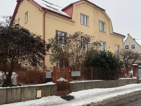 Pronájem bytu 2+1, Praha - Vršovice, Na křivce, 56 m2