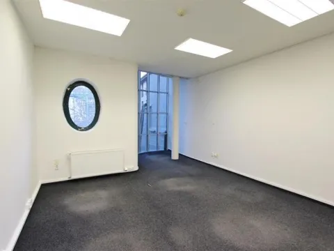 Pronájem kanceláře, Brno - Brno-město, Jakubská, 48 m2