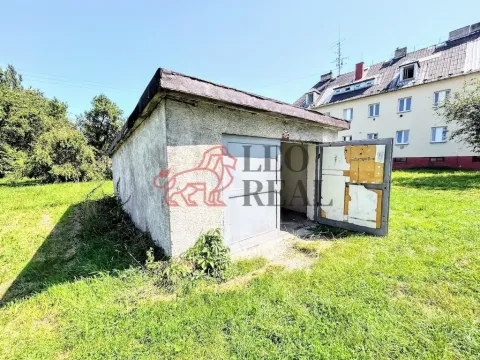 Pronájem garáže, Ostrava - Kunčičky, Škrobálkova, 30 m2