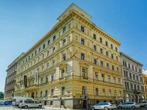 Pronájem kanceláře, Praha, Washingtonova, 214 m2