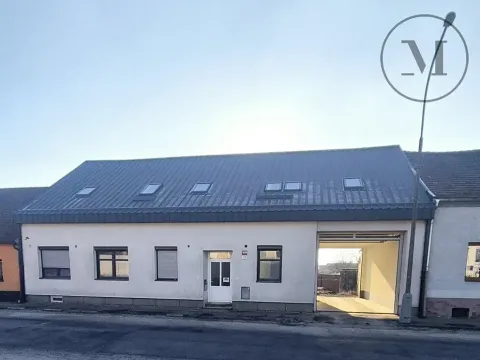 Pronájem bytu 2+kk, České Budějovice, Novohradská, 50 m2