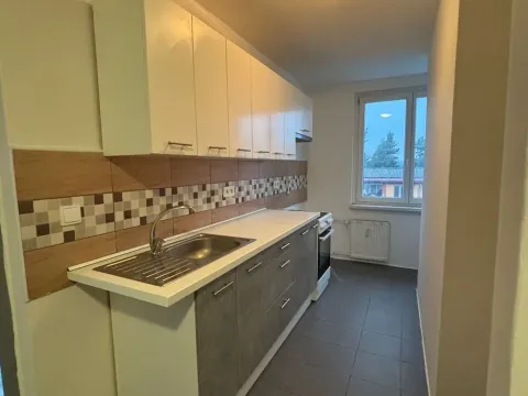 Prodej bytu 3+1, Bukovany, 67 m2