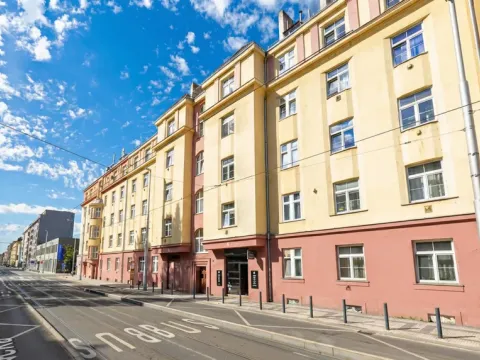 Prodej bytu 2+kk, Praha, Dělnická, 56 m2
