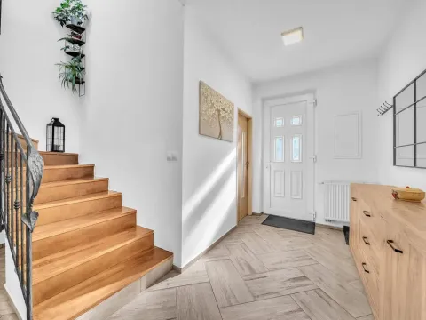 Prodej rodinného domu, Mladé Buky - Hertvíkovice, 144 m2