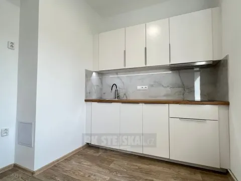 Pronájem bytu 2+1, České Budějovice - České Budějovice 6, Čechova, 61 m2