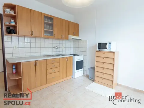 Pronájem bytu 1+1, Plzeň - Jižní Předměstí, Brožíkova, 36 m2