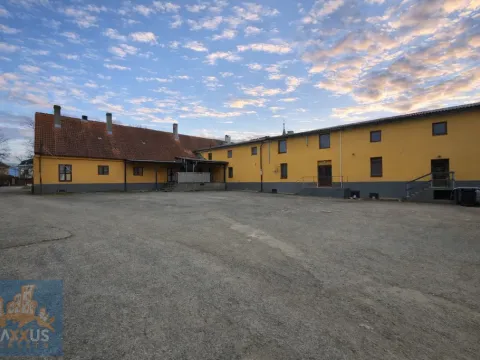 Pronájem výrobních prostor, Hostomice, Tyršovo náměstí, 220 m2