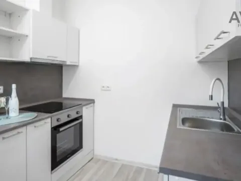 Pronájem bytu 4+kk, Benešov, Masarykovo náměstí, 72 m2