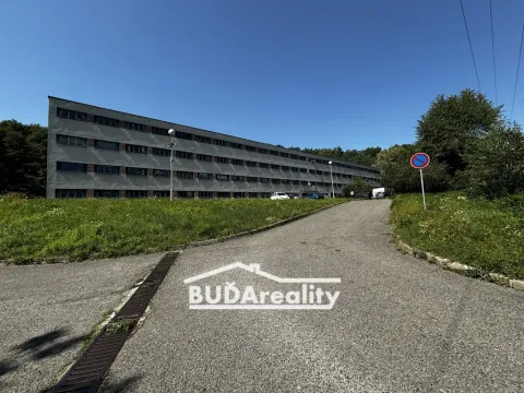 Pronájem garáže, Zlín, Strážná, 16 m2