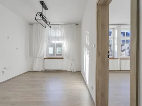 Prodej bytu 2+kk, Trutnov - Poříčí, Voletinská, 50 m2