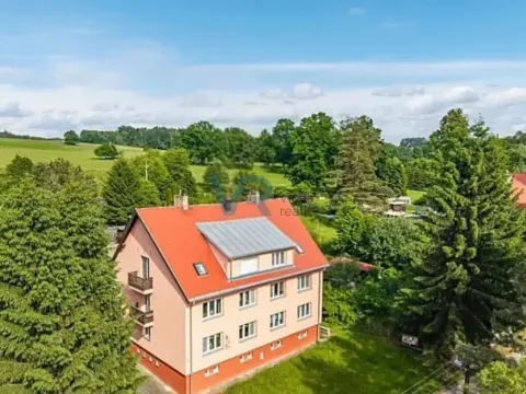 Prodej bytu 3+1, Trhové Sviny, 72 m2