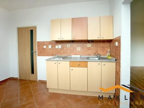 Pronájem bytu 1+1, Jihlava, Okružní, 39 m2