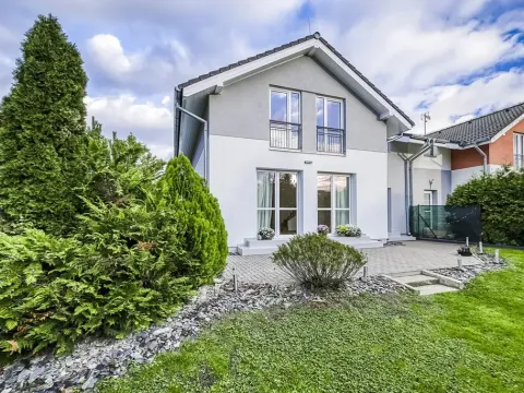 Prodej rodinného domu, Bašť, Kostelecká, 146 m2