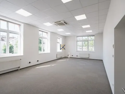 Pronájem kanceláře, Praha - Smíchov, Nádražní, 48 m2