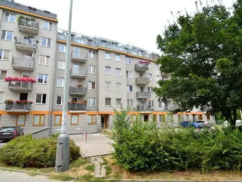 Pronájem bytu 2+kk, Praha - Libeň, Kovanecká, 57 m2