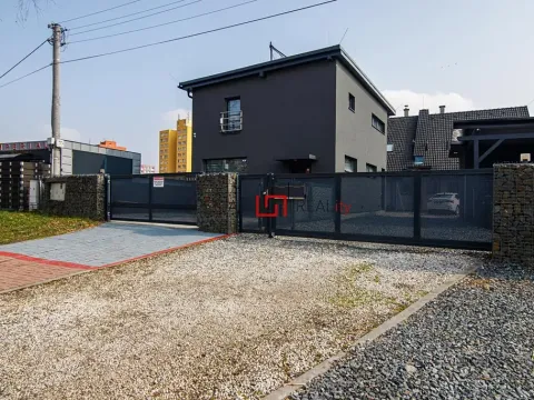 Prodej ubytování, Ostrava, 17. listopadu, 138 m2