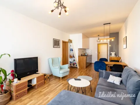 Pronájem bytu 2+kk, Praha - Strašnice, Zvěřinova, 68 m2
