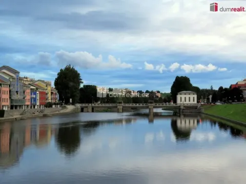 Prodej ubytování, Písek, Alšovo nám., 389 m2