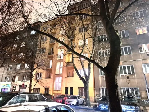Prodej bytu 1+kk, Praha - Bubeneč, Národní obrany, 31 m2